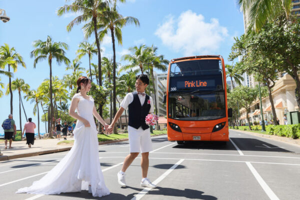 「とても楽しかったです」ワイキキタウン＋アラモアナビーチで撮影した欲張りビーチフォトプランのお客様の声様のお写真