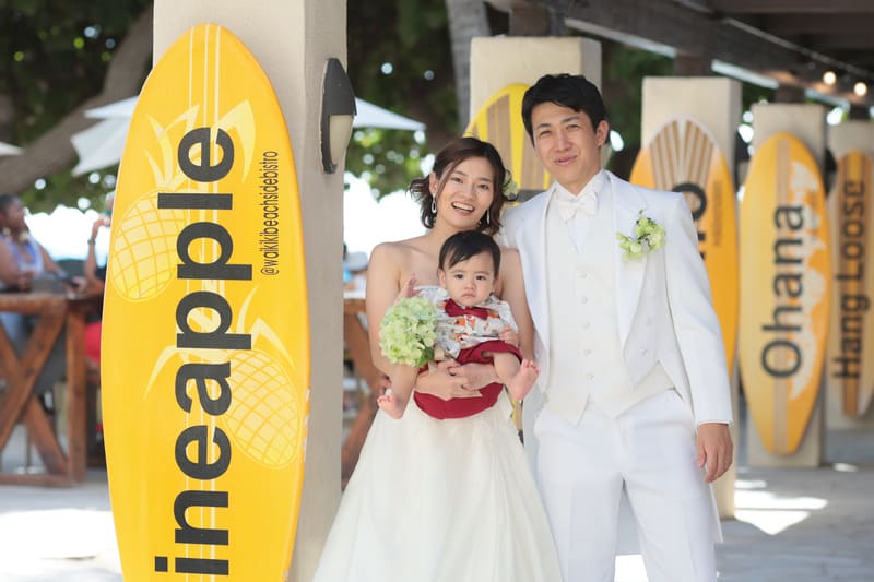 ハワイのタウン・ビーチ・サンセットで撮影した欲張りビーチフォトプランのウェディング写真