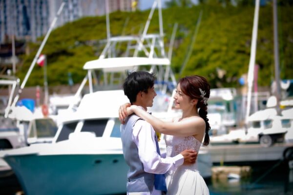 「本当に感謝しています！」ビーチとヨットハーバーで撮影したスペシャル2ロケフォトプランのお客様の声様のお写真